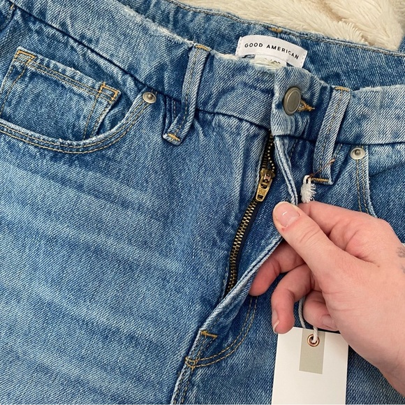 NWT Good American Good Vintage straight leg jeans Indigo frayed hem Sz 6/28 - Picture 4 of 7